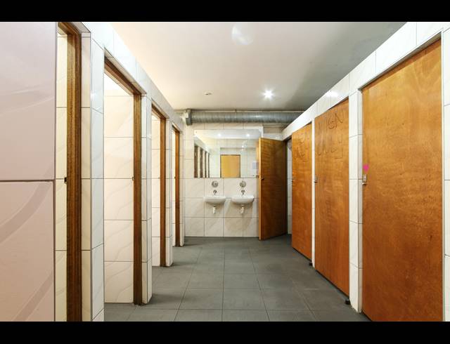 7 BEDROOM HOUSE FOR SALE IN WALMER ESTATE